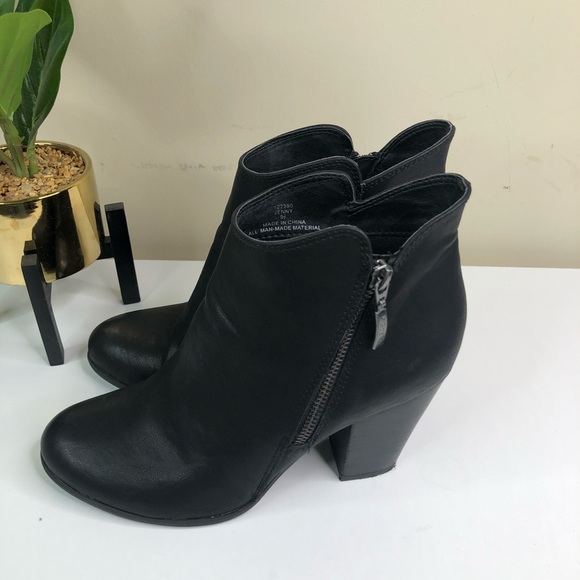 Michael Kors ankle booties - Picture 3 of 5